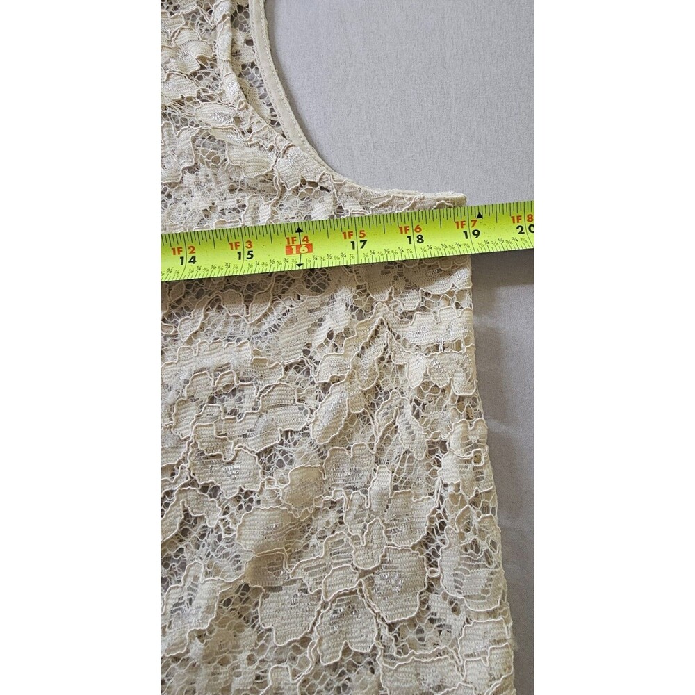 Who What Wear Women’s Sleeveless Lace Top Size M Cream High Neck Blouse - Picture 9 of 10